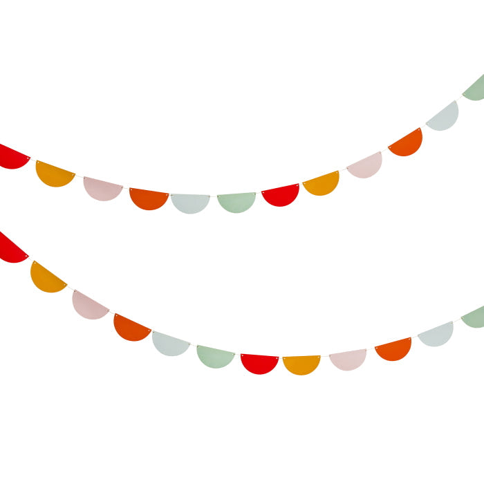 Scallop Garland Banner 4 metres