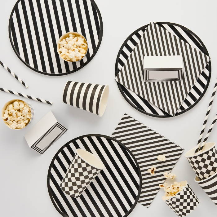 Black and White Striped Paper Party Plates - Pack of 8