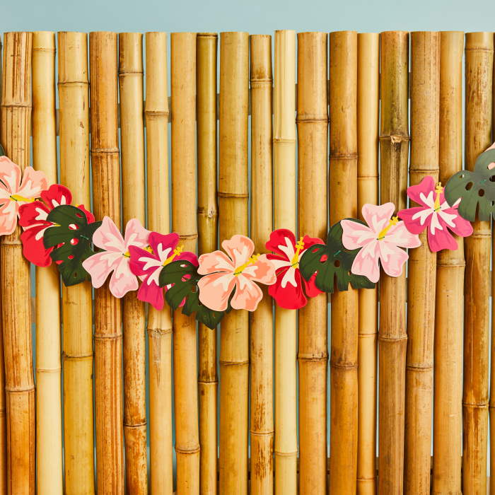 Tropical Hawaiian Flower Garland Banner 2m | Party Save Smile