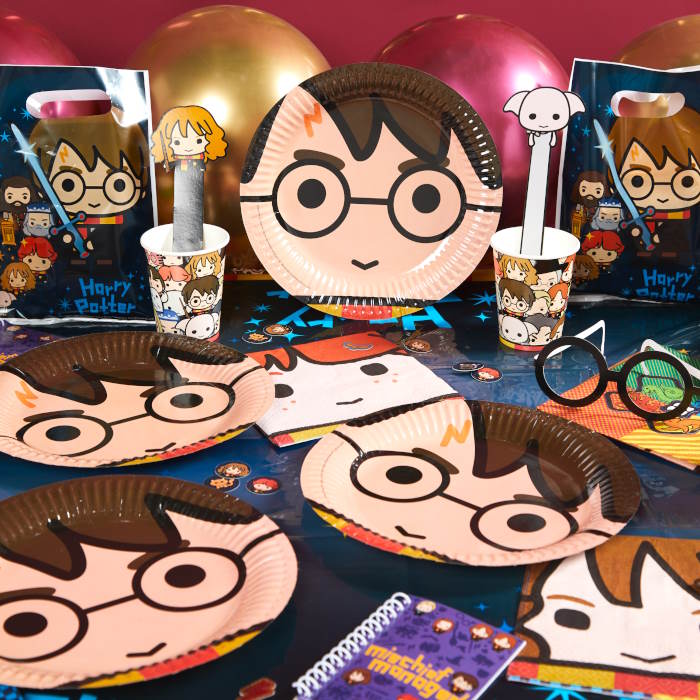 Harry Potter Party Supplies and Harry Potter Party Decorations | Party Save Smile