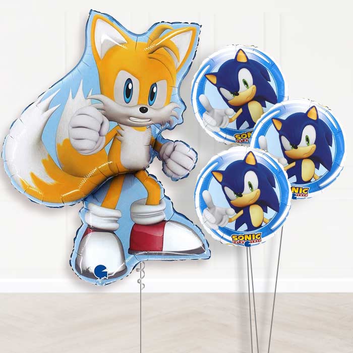 Tails from Sonic the Hedgehog Shaped Balloon Bouquet - 1 x Giant Balloon with Themed Bouquet | Party Save Smile