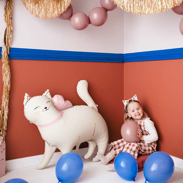 White Kitty Foil Balloon 83 x 77 cm
