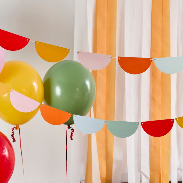Scallop Garland Banner 4 metres | Party Save Smile