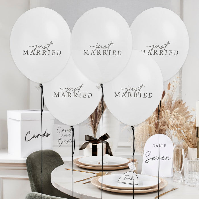 Black and White Just Married Latex Balloons - Pack of 5