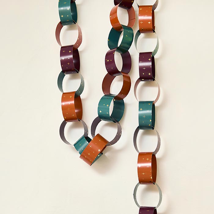 Star Paper Chain Christmas Decorations - Pack of 48